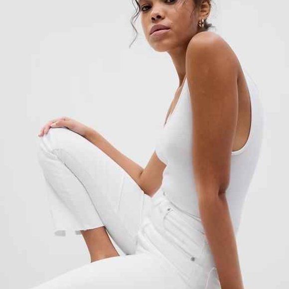 NWT Gap Optic White High Rise Kick Fit Jeans with Washwell – Size 32 / 14 Short - Picture 3 of 13